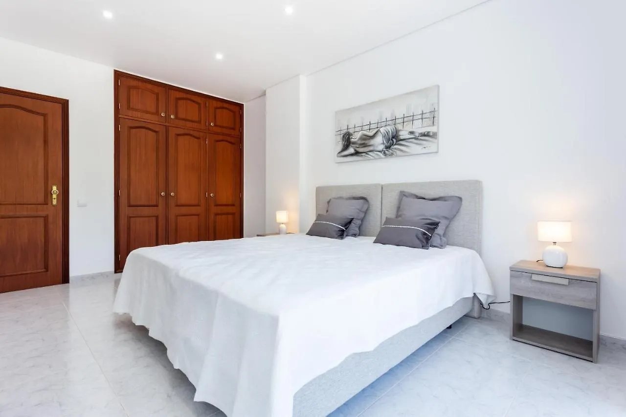 Downtown Lovers Home By Seewest Lagos Apartment