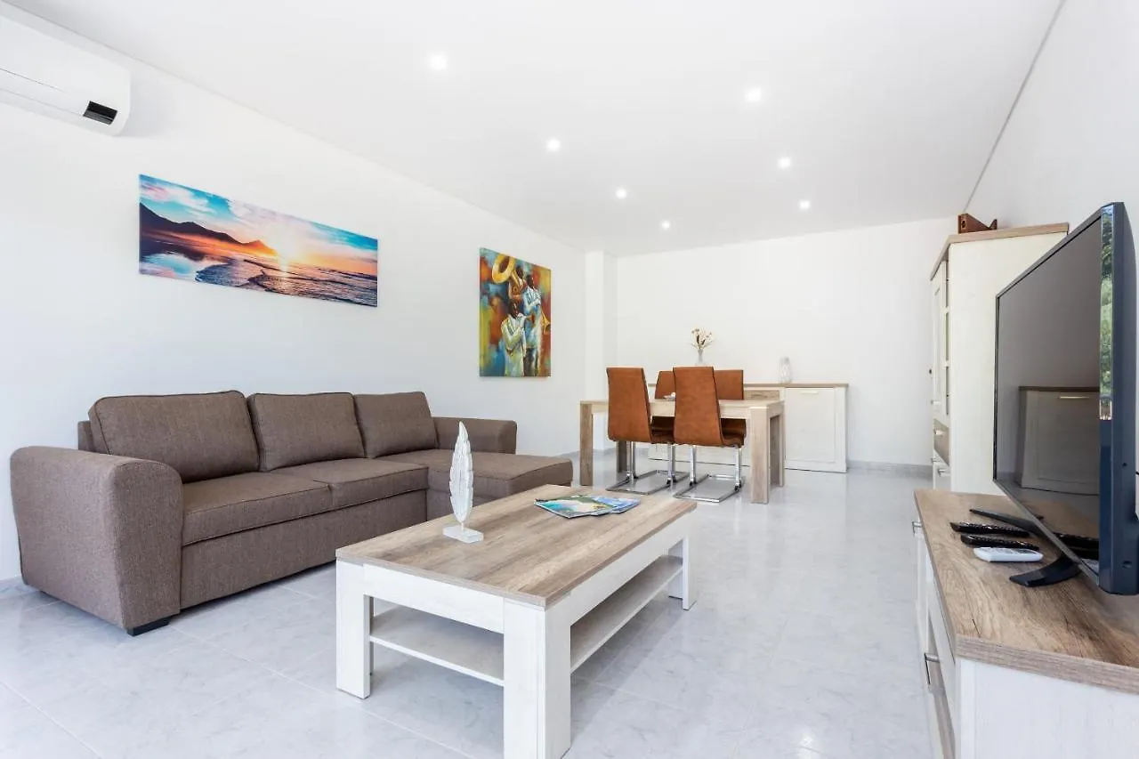 Downtown Lovers Home By Seewest Lagos